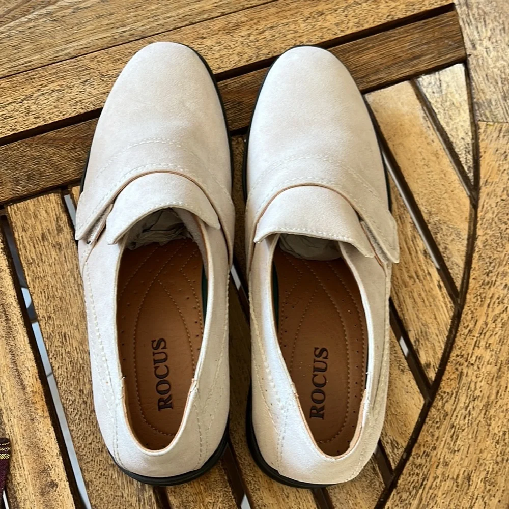 NEW Mens Slip On Shoes 10
